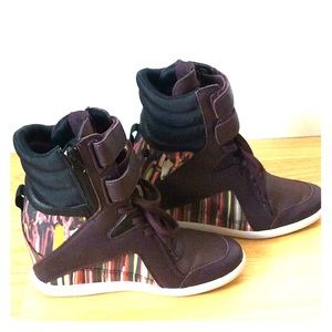 Reebok ALICIA KEYS WEDGE SNEAKER